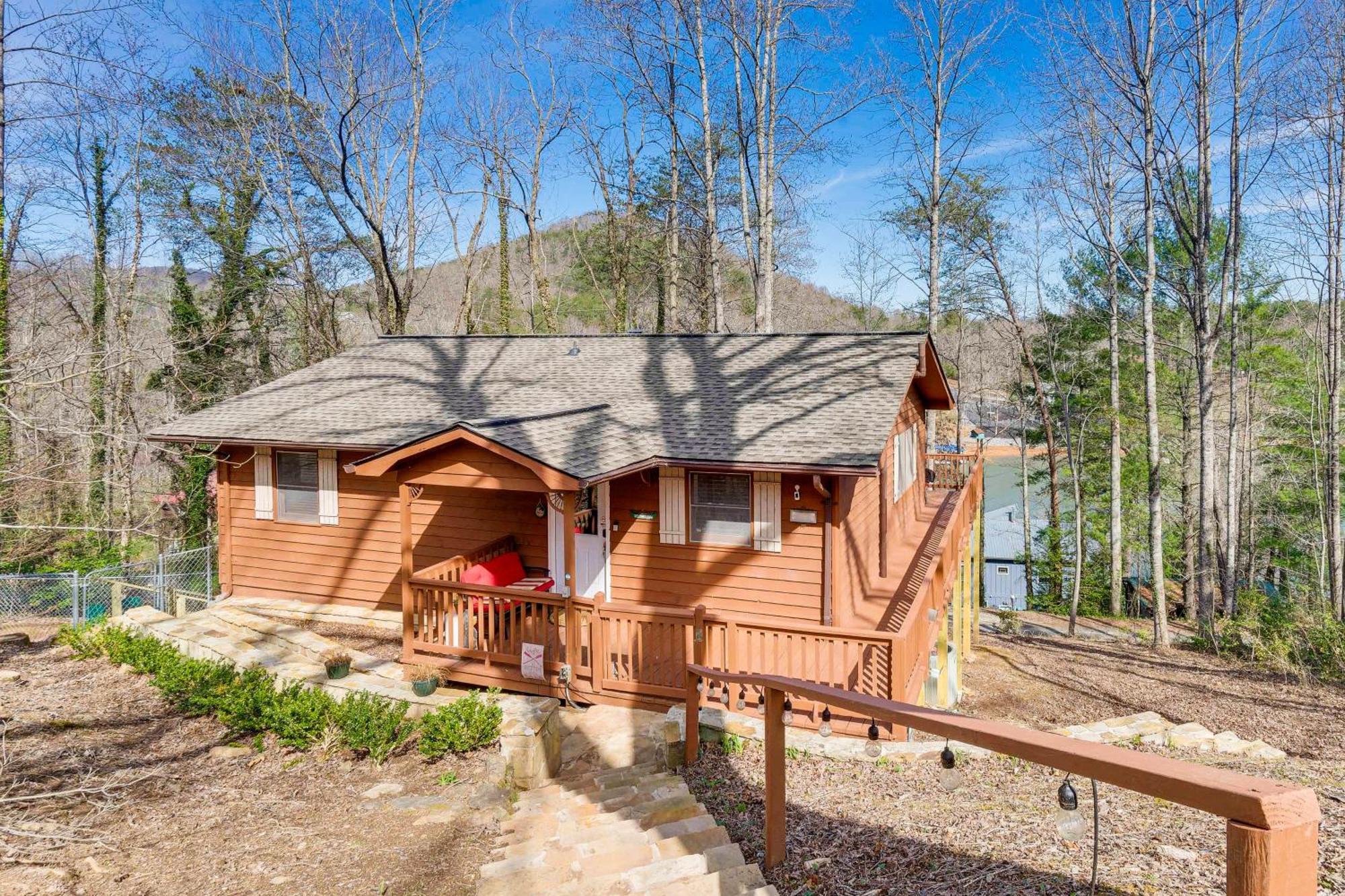 Pet-Friendly Hiawassee Cabin With Lake Views And Sauna Villa Exterior photo