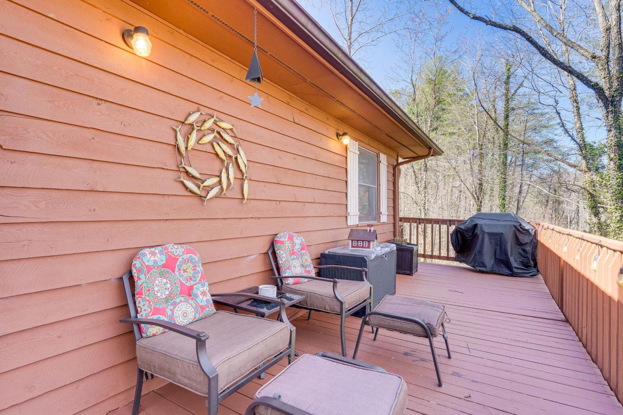 Pet-Friendly Hiawassee Cabin With Lake Views And Sauna Villa Exterior photo