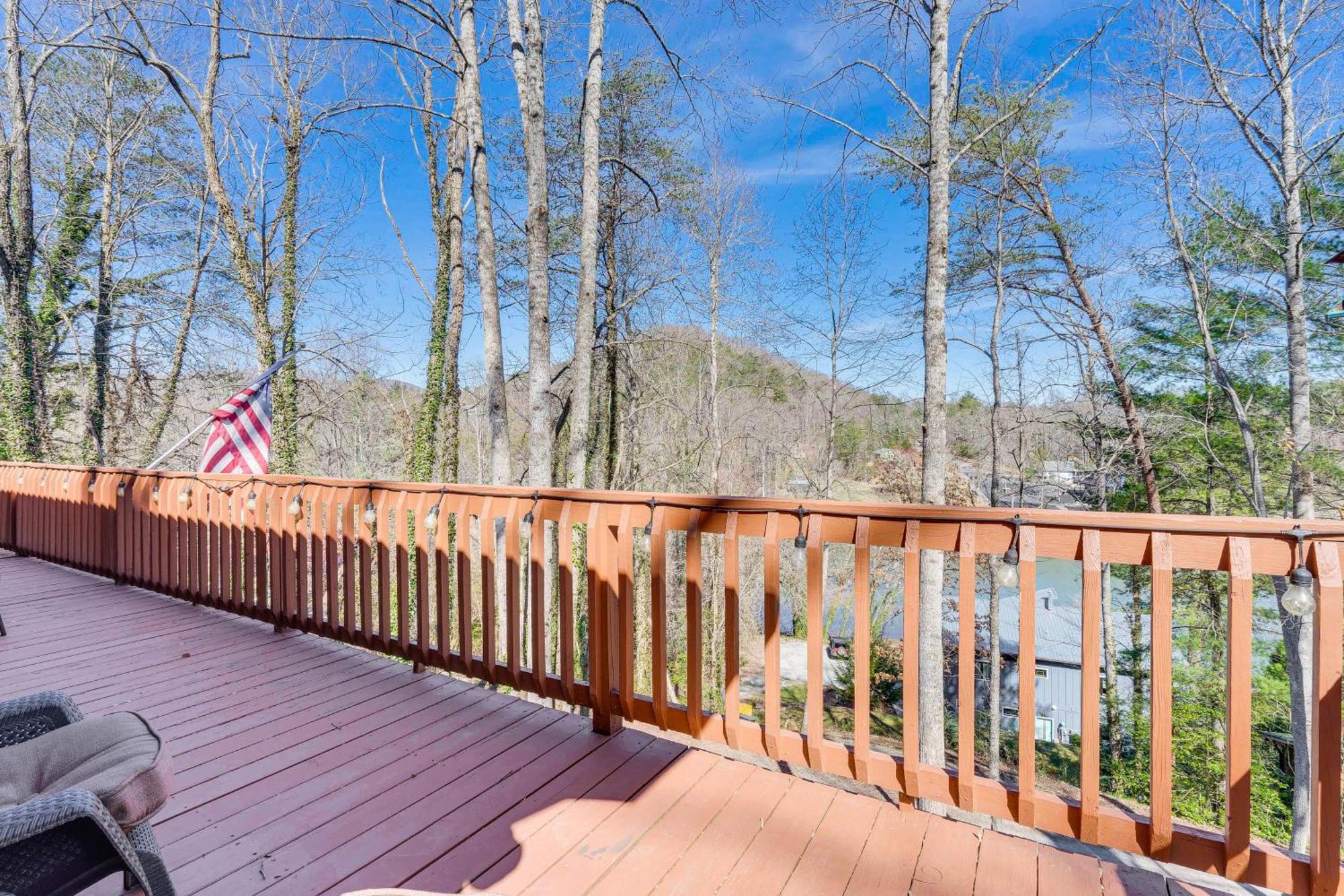 Pet-Friendly Hiawassee Cabin With Lake Views And Sauna Villa Exterior photo