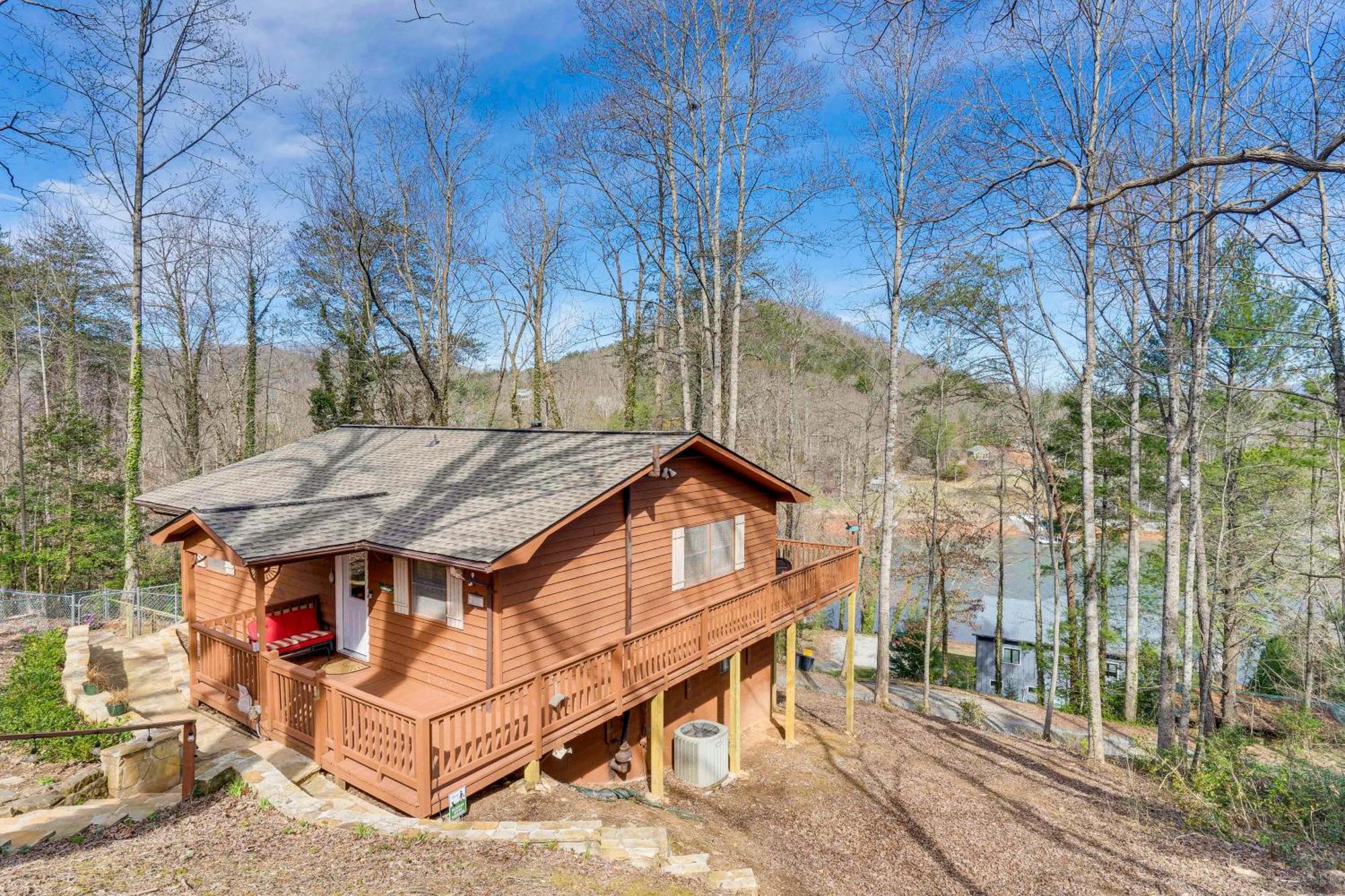 Pet-Friendly Hiawassee Cabin With Lake Views And Sauna Villa Exterior photo